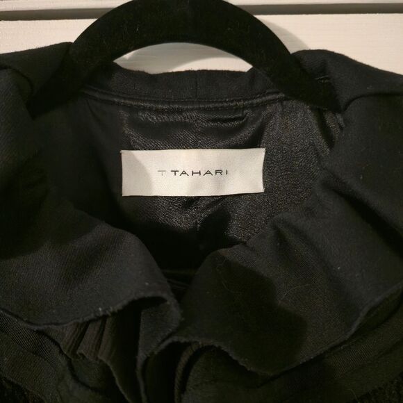 T Tahari Black Vest Women's Medium Ruffle Collar Button Up Faux Fur - Picture 3 of 7